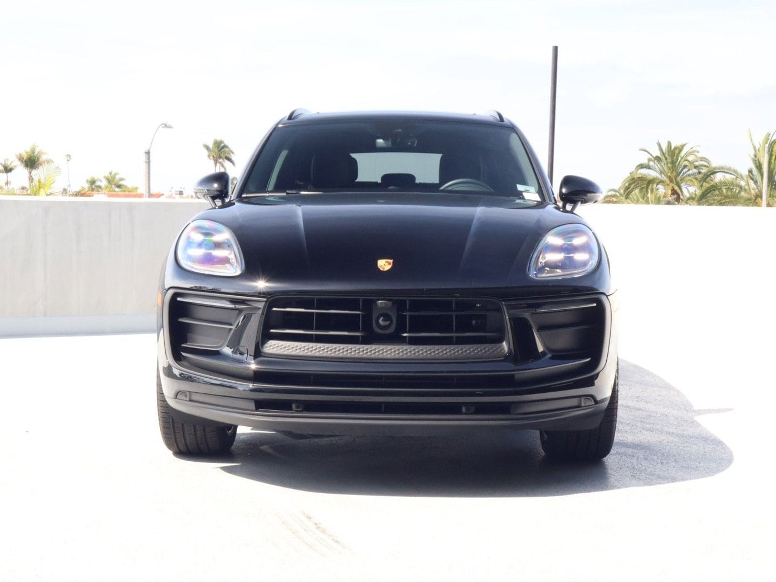 2025 Porsche Macan photo 5