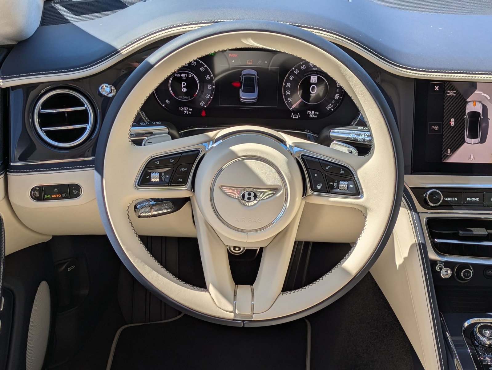 2026 Bentley Flying Spur Azure - Photo 15