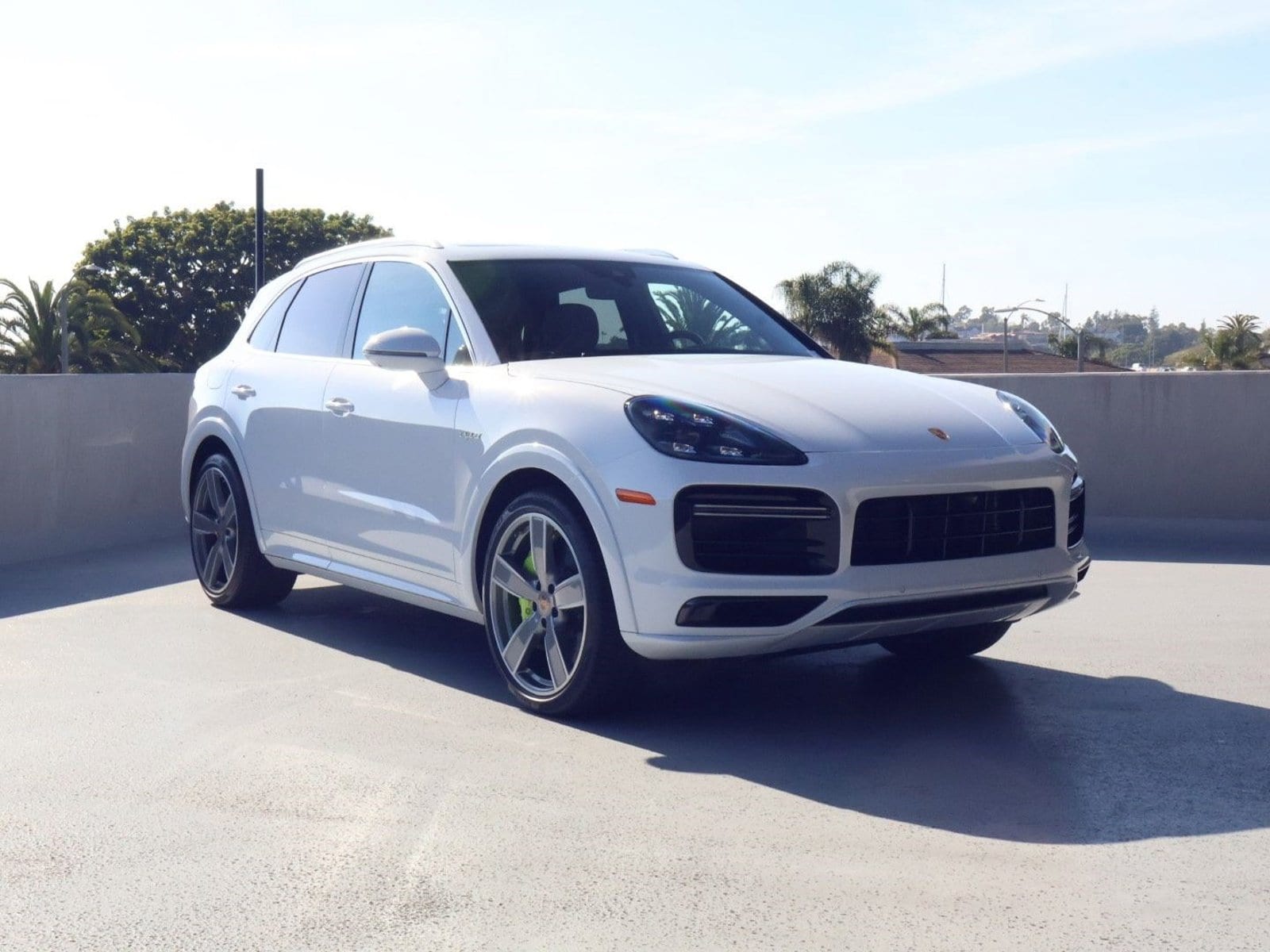 2023 Porsche Cayenne E-Hybrid Turbo S E-Hybrid photo 6