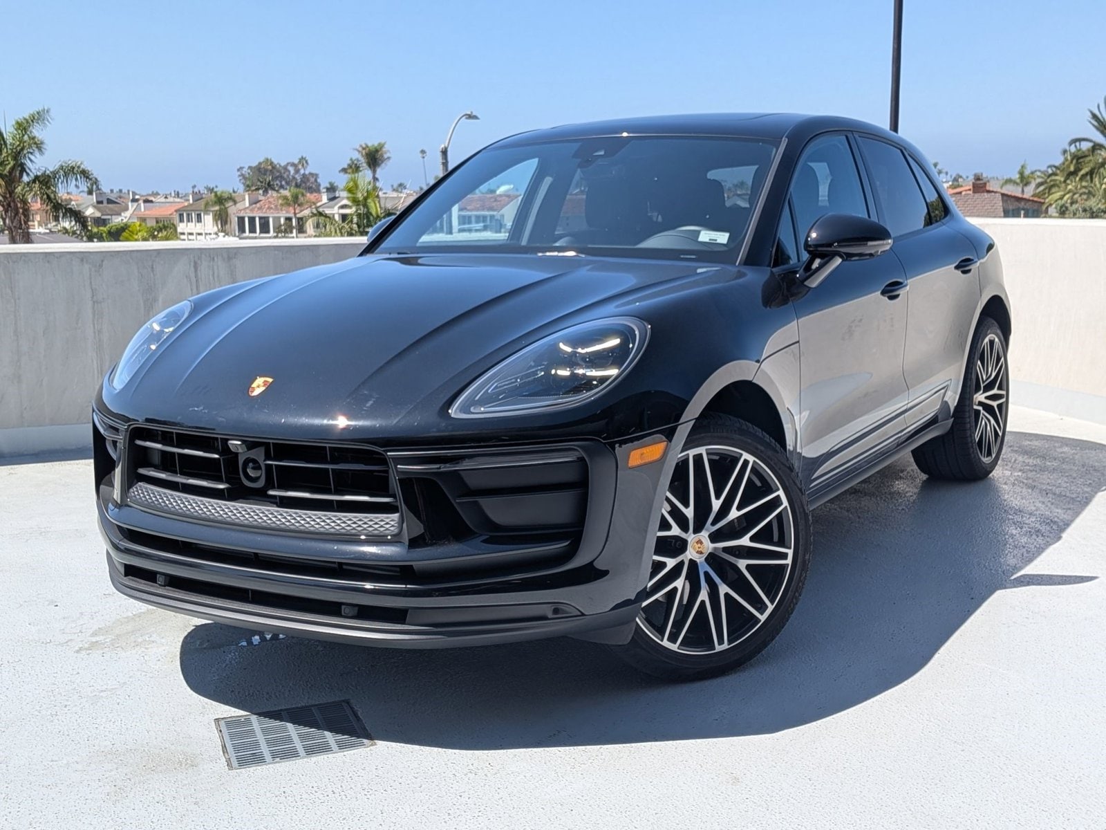 2024 Porsche Macan T
