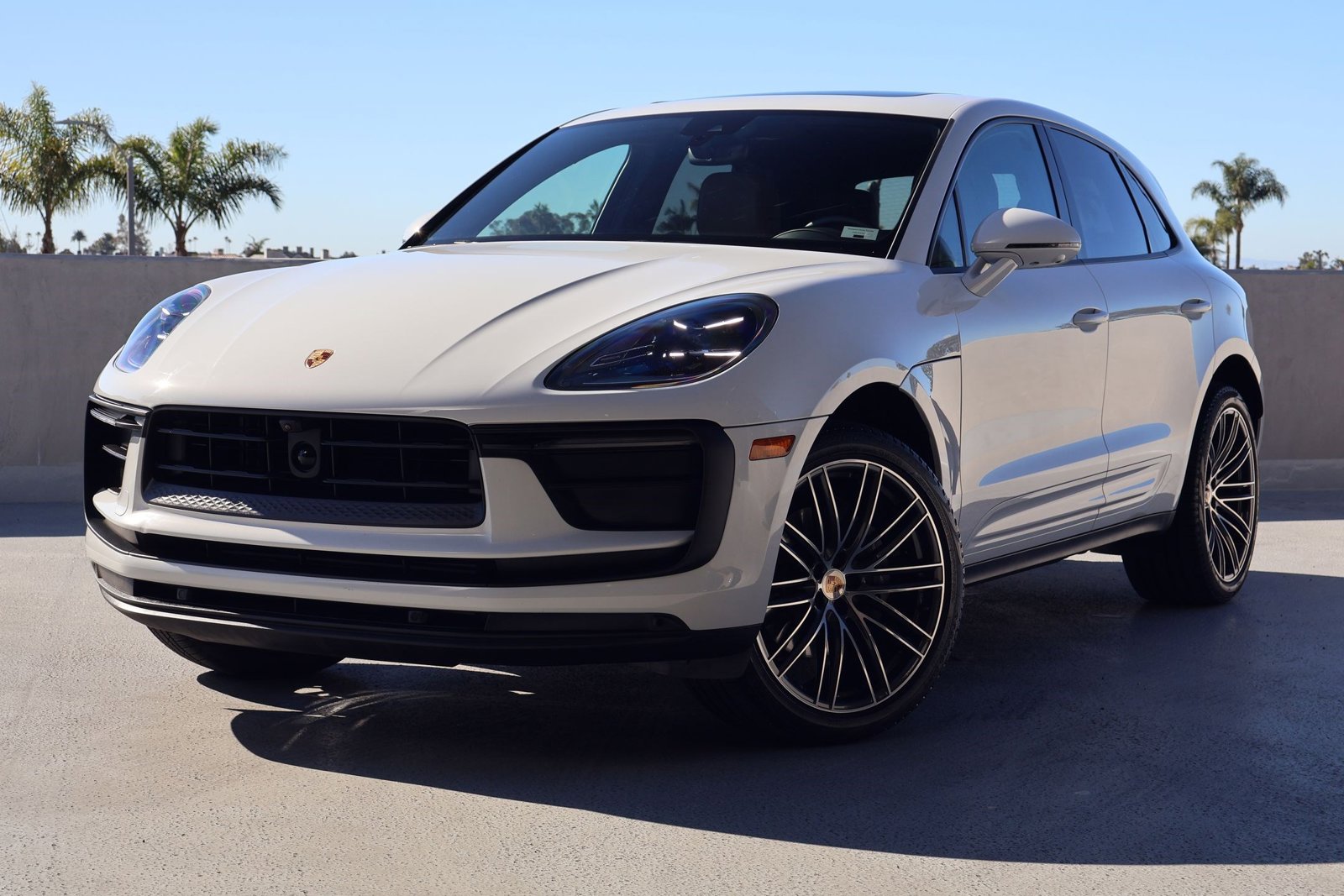 2024 Porsche Macan Base