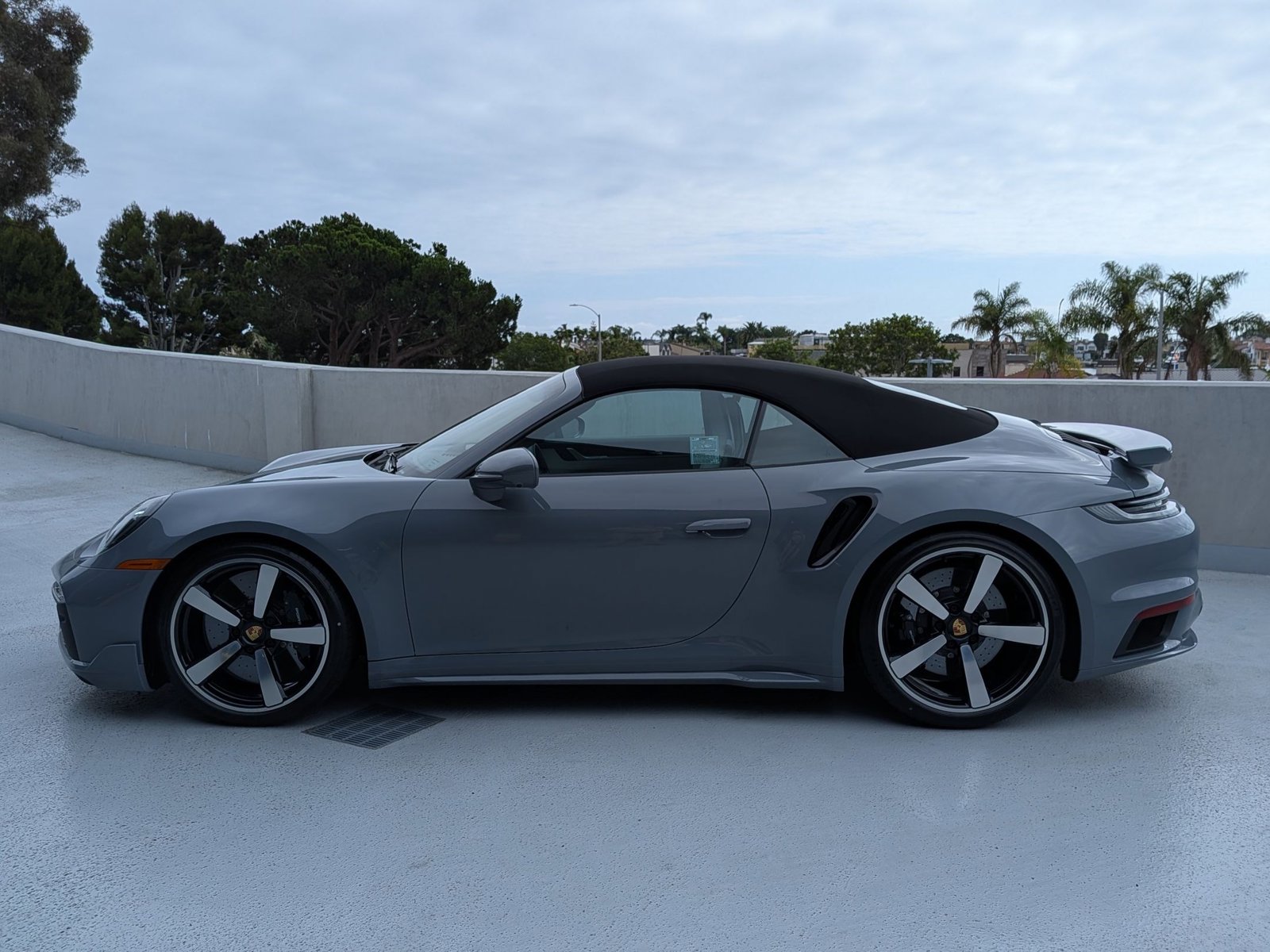 2025 Porsche 911 Turbo S photo 2
