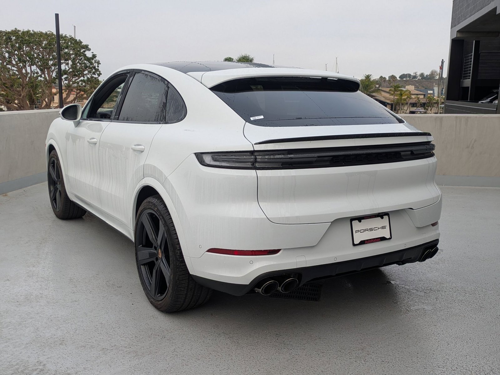 2026 Porsche Cayenne Coupe photo 2