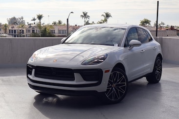 2025 Porsche Macan SUV