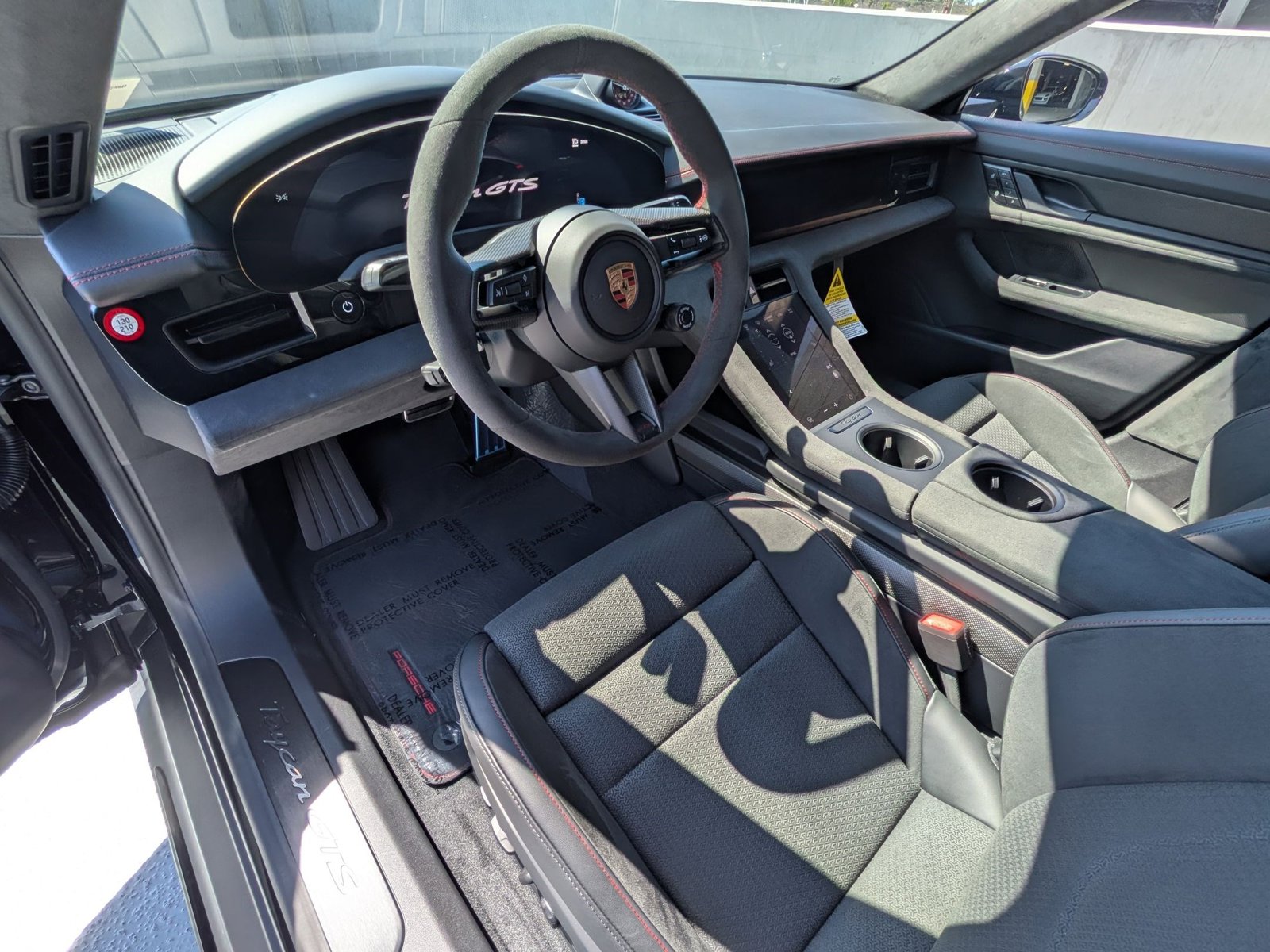 2026 Porsche Taycan GTS photo 3