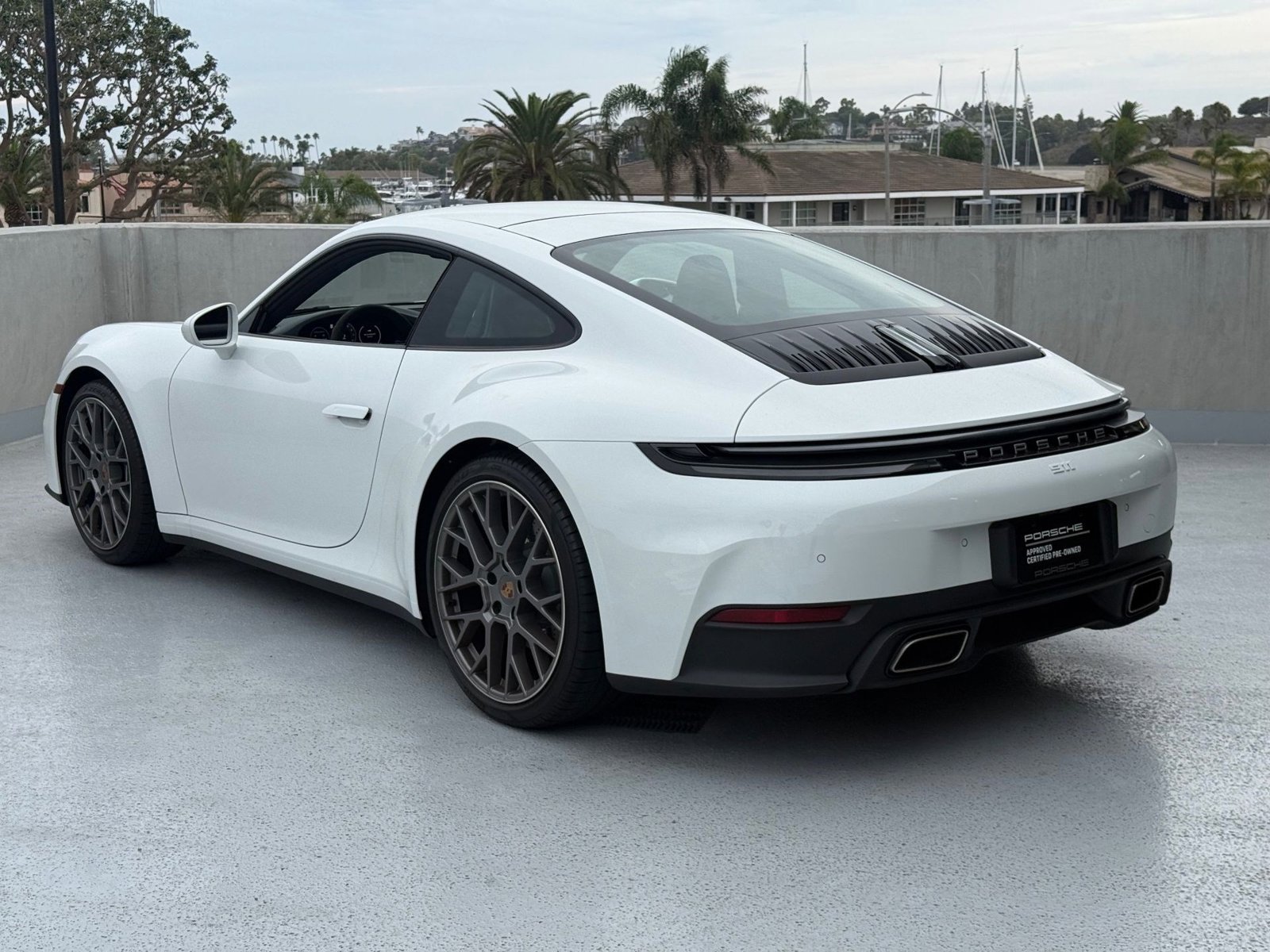 2025 Porsche 911 photo 3