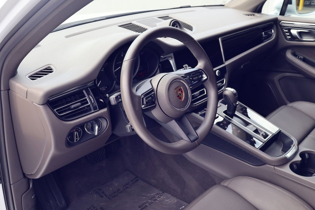 Certified 2025 Porsche Macan SUV
