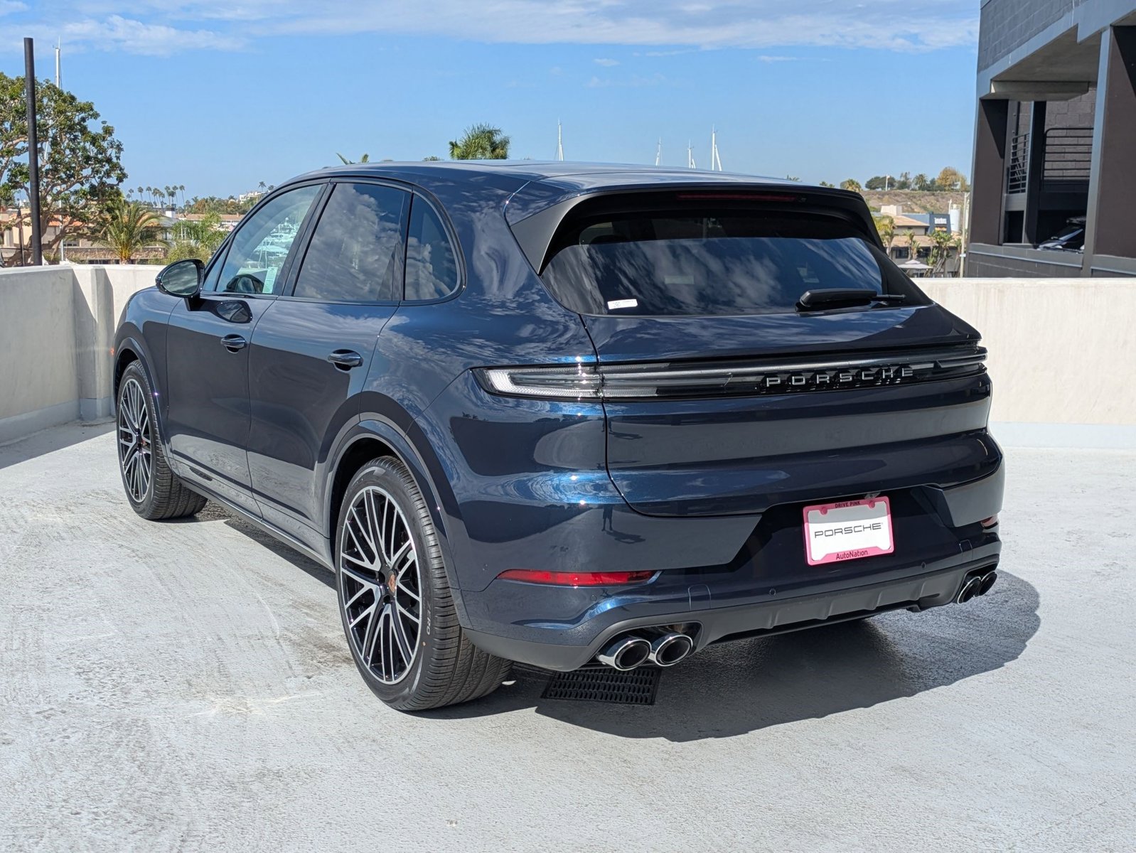 2026 Porsche Cayenne photo 3