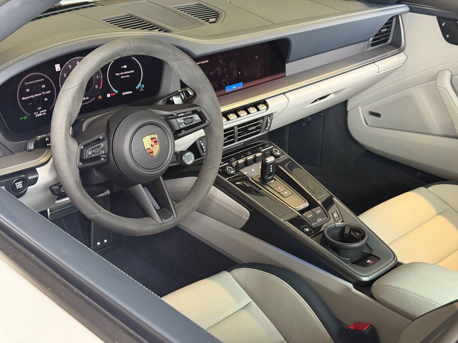 2025 Porsche 911 photo 4