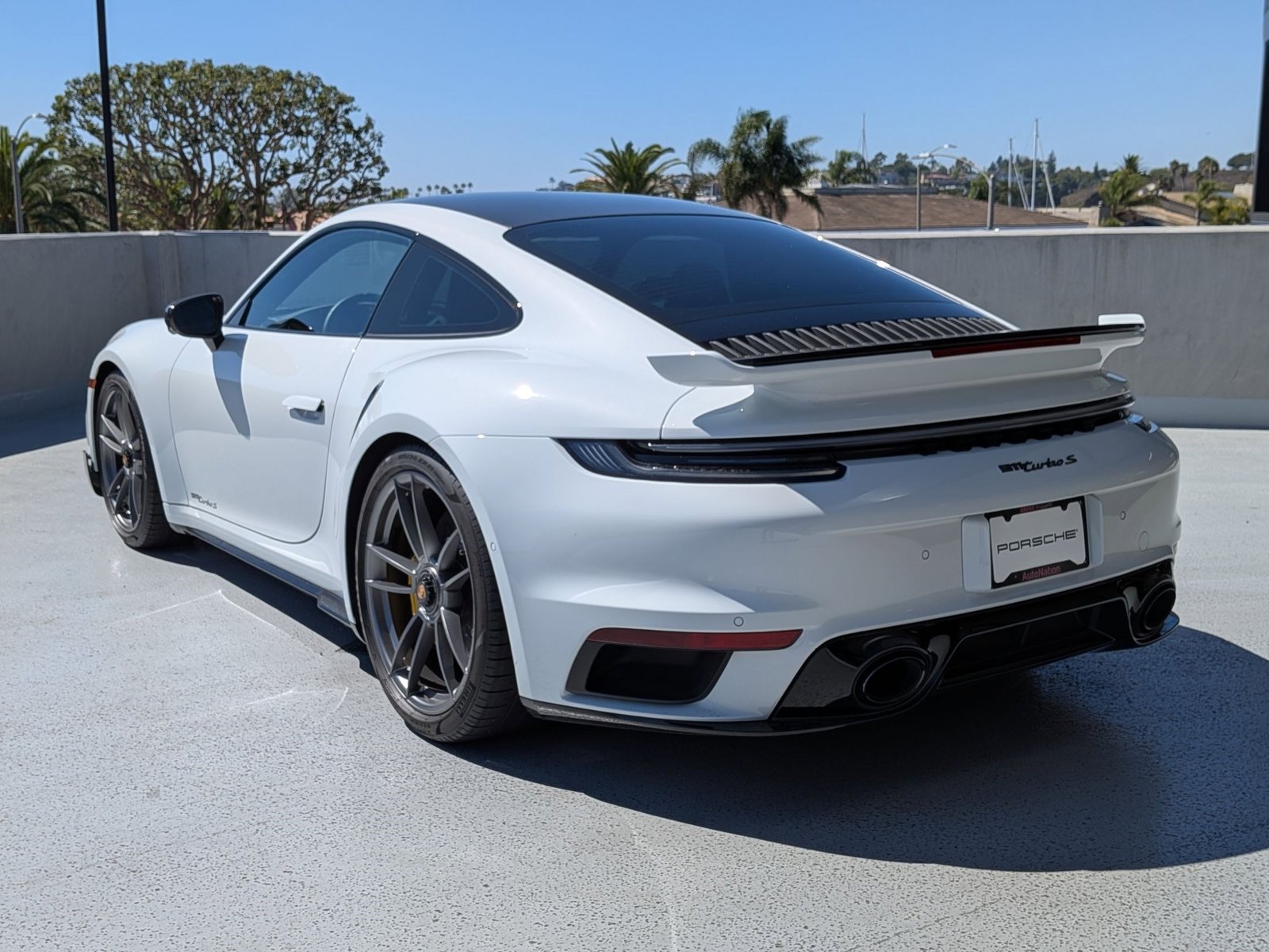 2023 Porsche 911 Turbo S photo 3