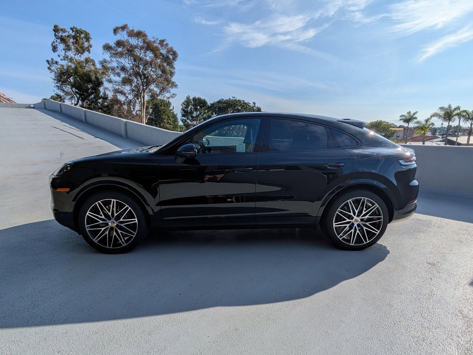2026 Porsche Cayenne E-Hybrid Coupe photo 2