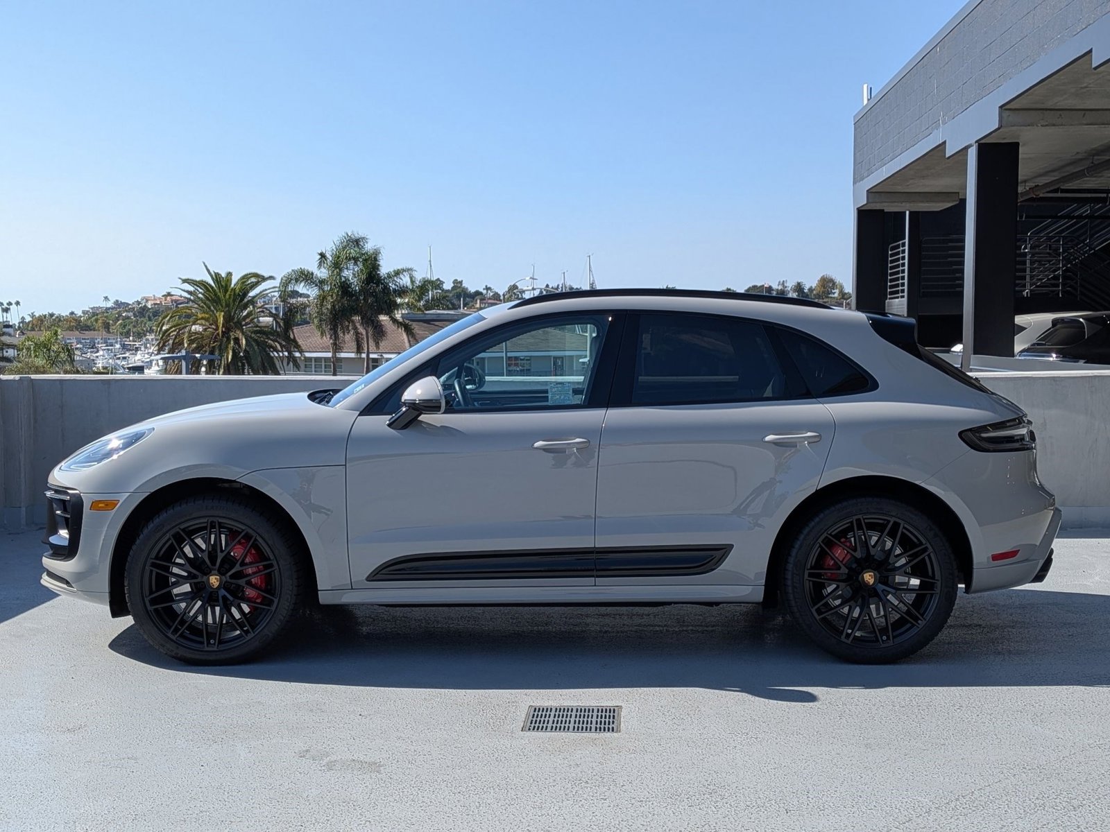 2023 Porsche Macan GTS photo 2
