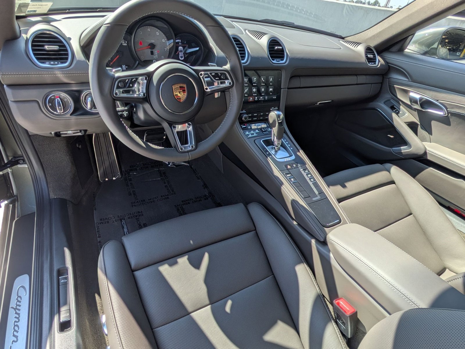 2025 Porsche Cayman S photo 4