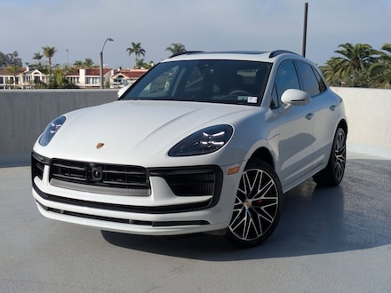 2025 Porsche Macan S SUV