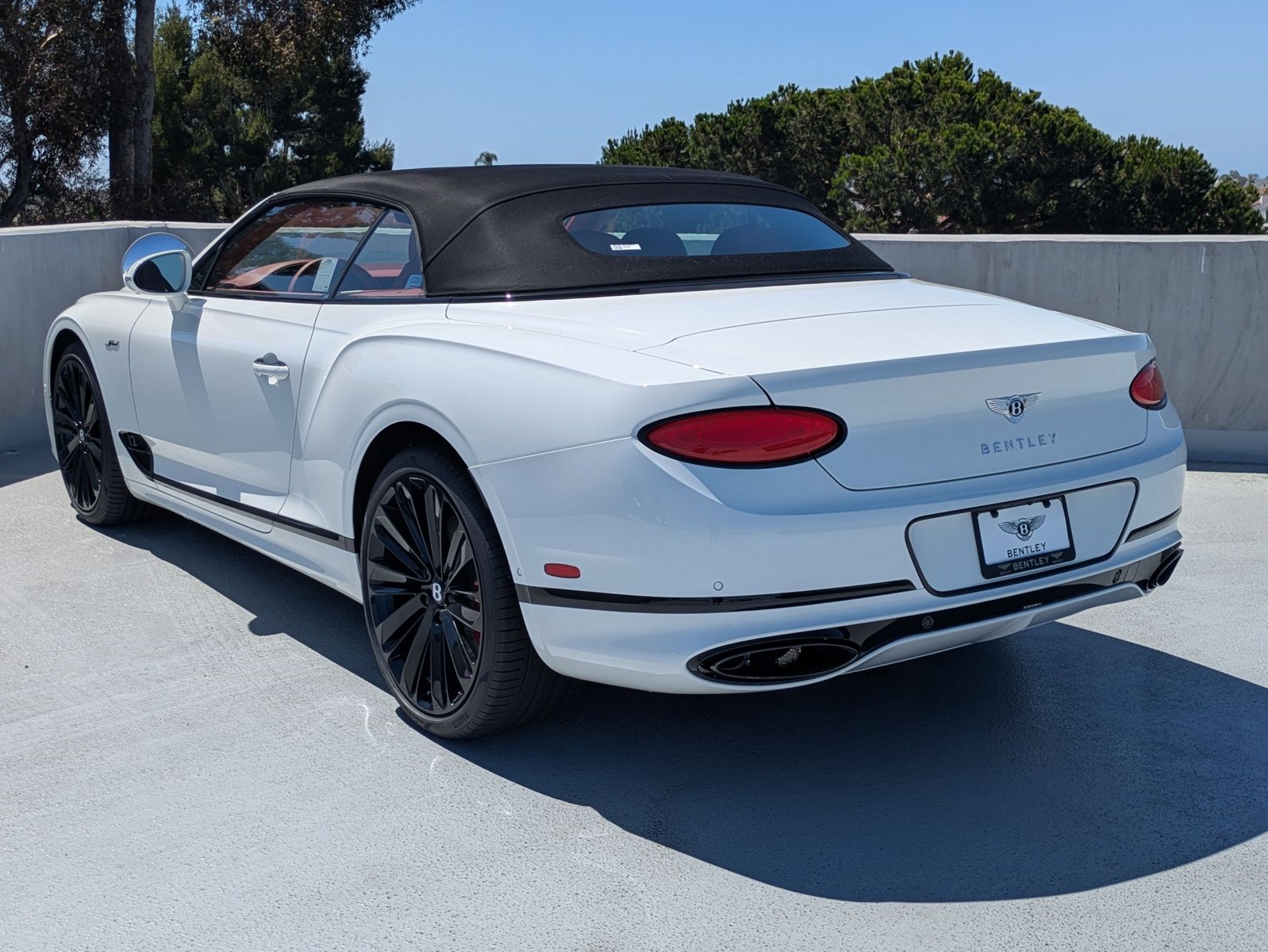 2024 Bentley Continental GT Mulliner W12 photo 3