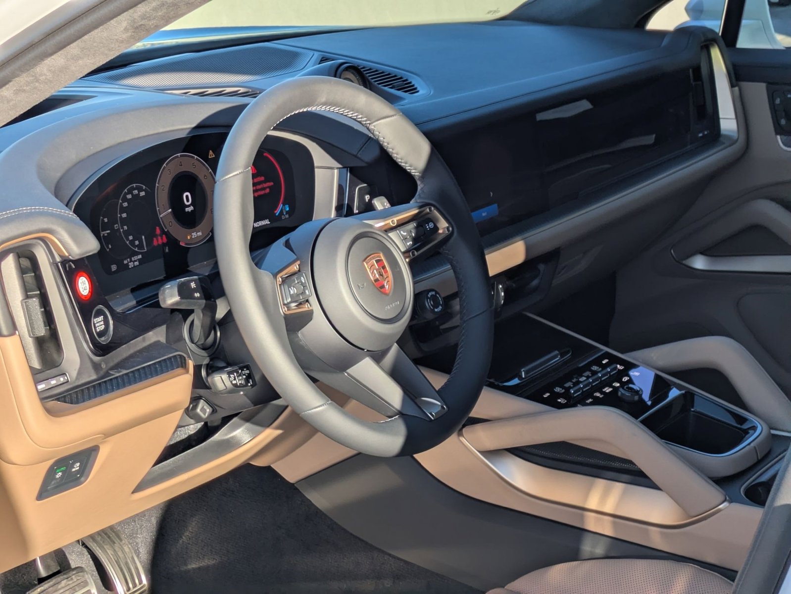 2026 Porsche Cayenne Coupe S photo 4