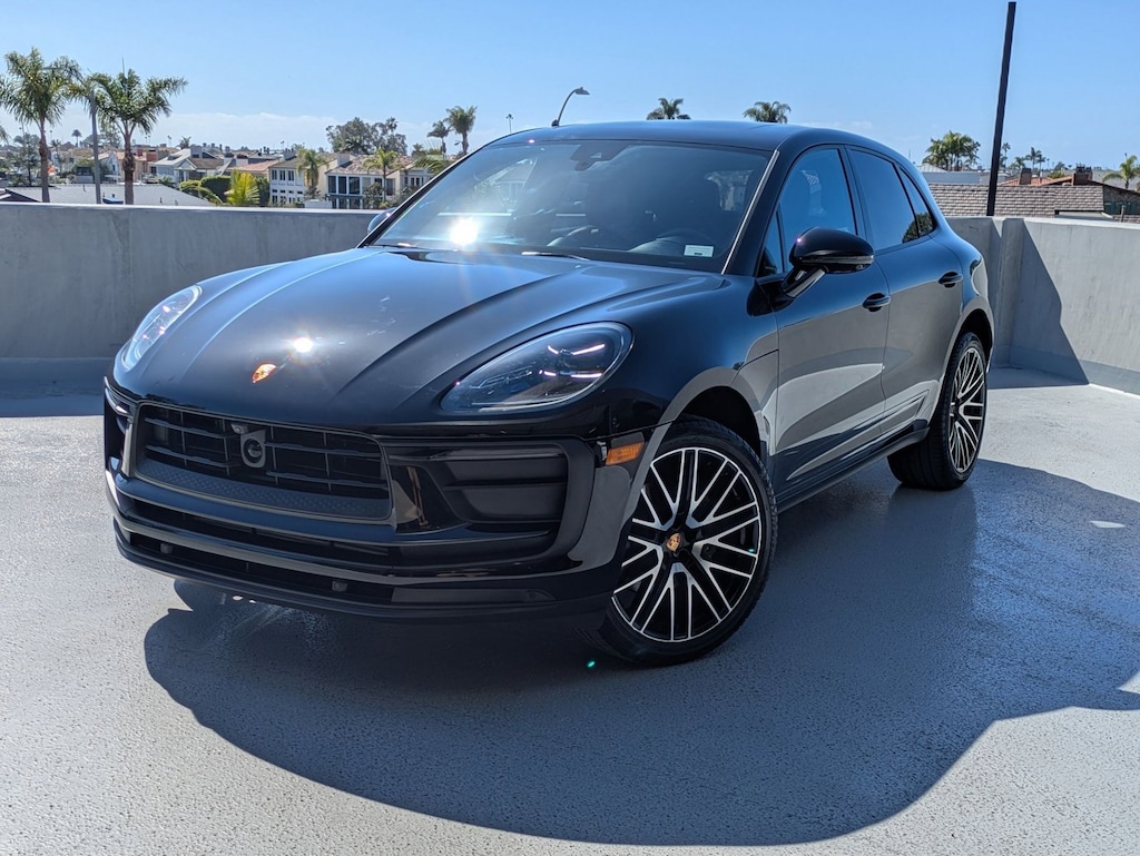 Certified 2025 Porsche Macan  SUV