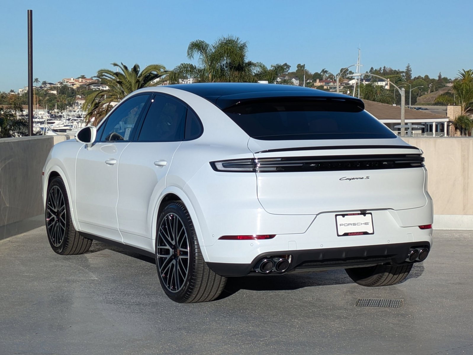 2026 Porsche Cayenne Coupe S photo 3