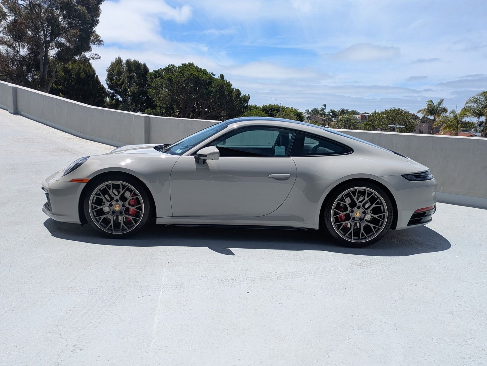 2024 Porsche 911 S photo 2
