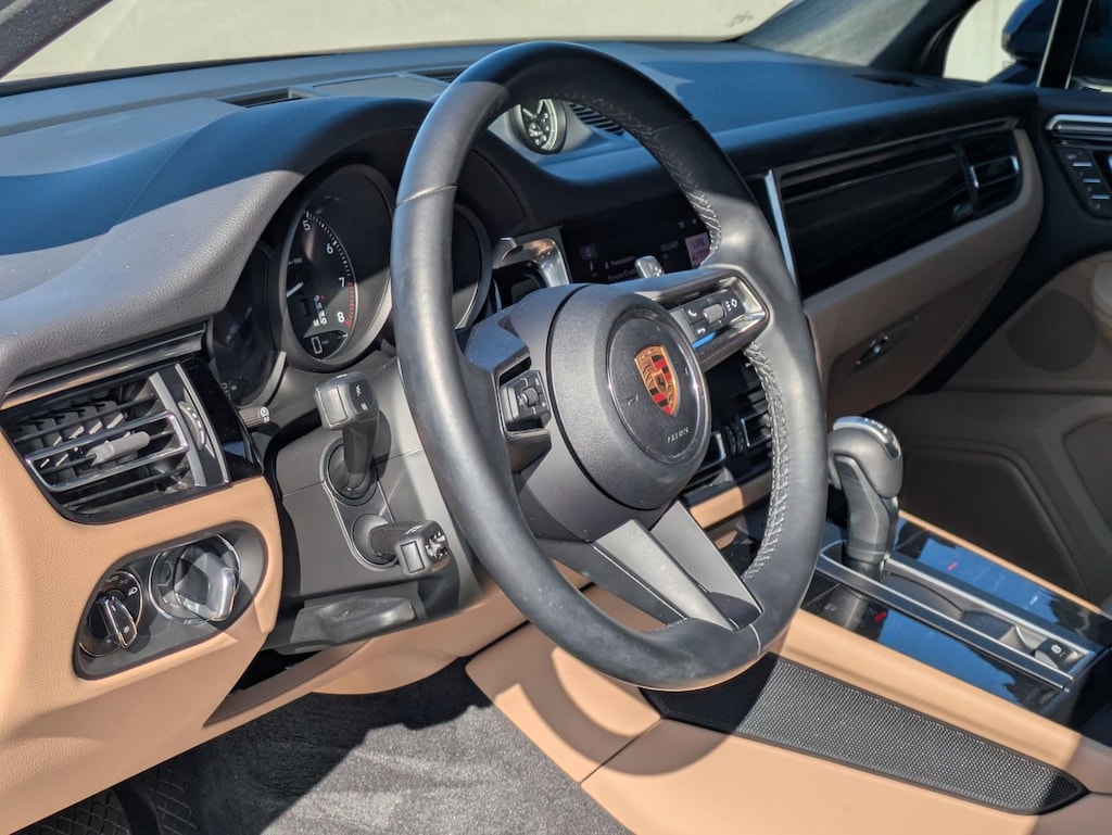 Certified 2024 Porsche Macan  SUV