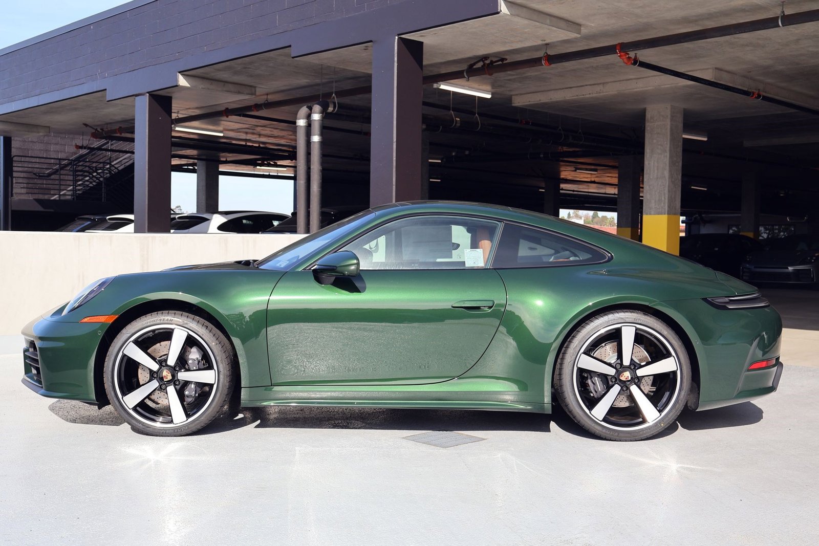 2026 Porsche 911 T photo 2