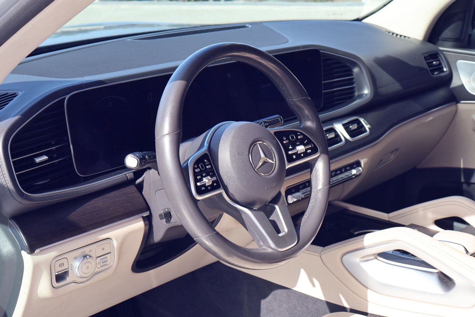 2020 Mercedes Benz GLS 450 photo 3