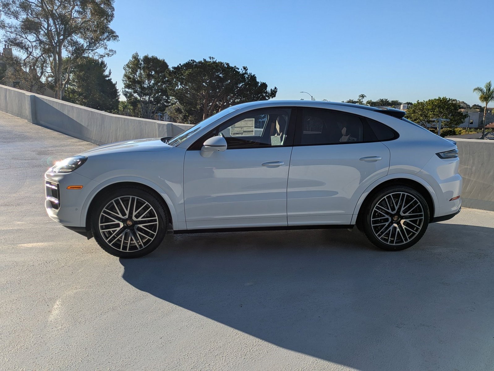 2026 Porsche Cayenne Coupe S photo 2