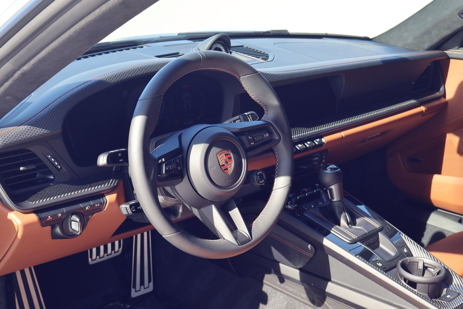 2026 Porsche 911 GT3 Touring photo 4