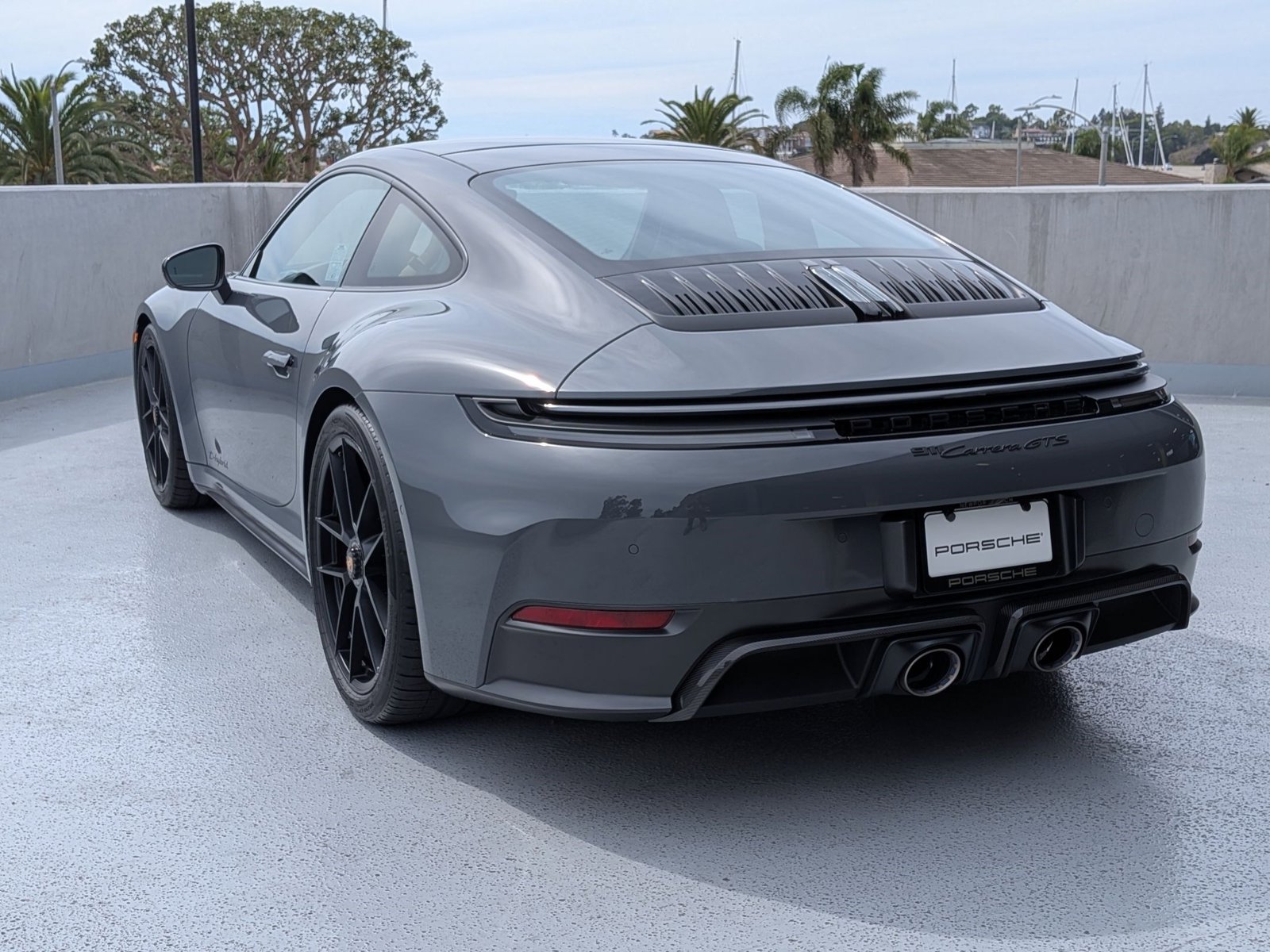 2026 Porsche 911 4 GTS photo 3
