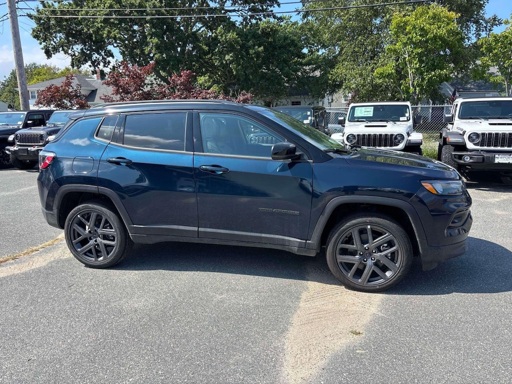 New 2026 Jeep Compass LIMITED ALTITUDE 4X4 Sport Utility