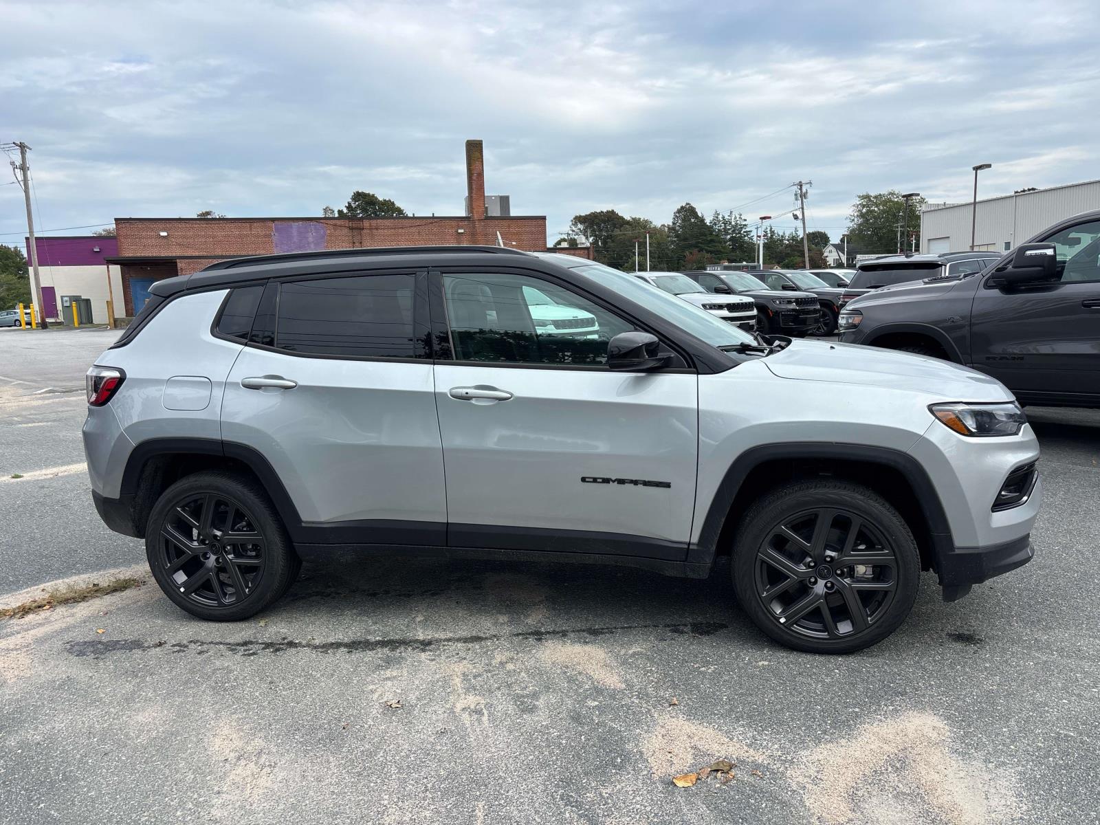 New 2026 Jeep Compass LIMITED ALTITUDE 4X4 Sport Utility