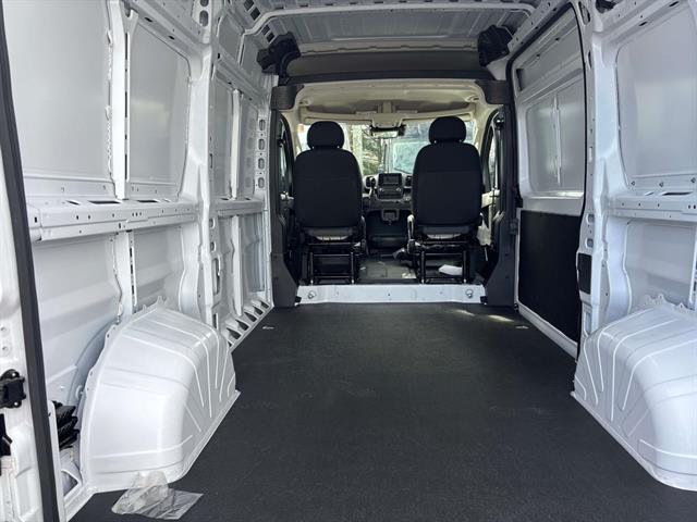 2025 Ram ProMaster 1500 photo 4