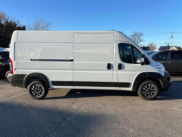 2025 Ram ProMaster 2500 photo 2