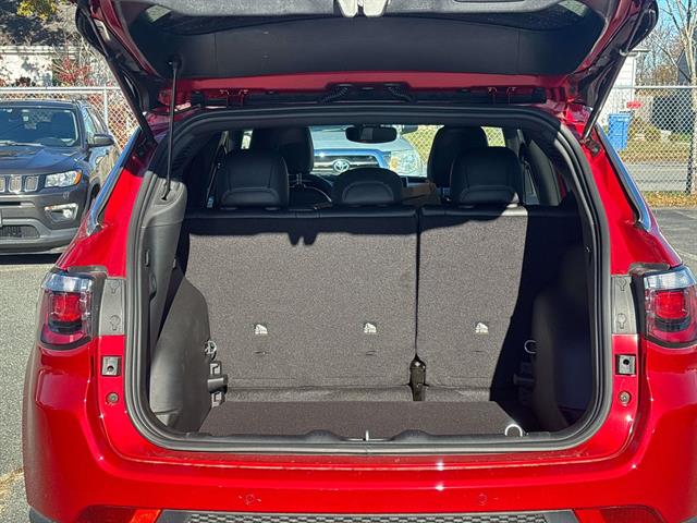 2026 Jeep Compass Limited photo 4