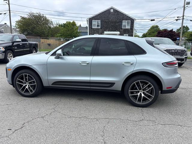 2022 Porsche Macan photo 4