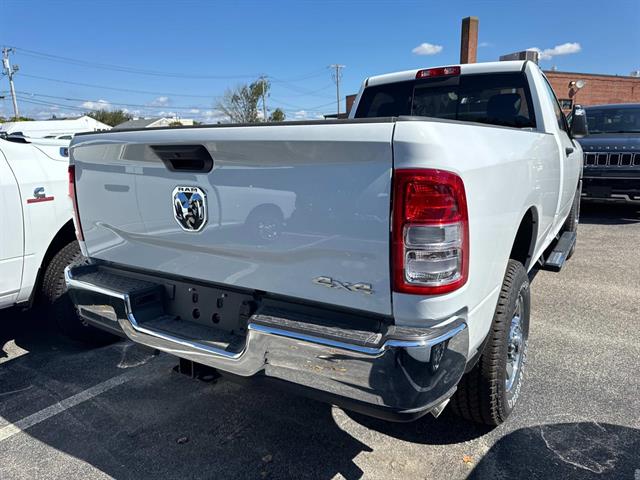 2024 Ram 2500 Tradesman photo 3