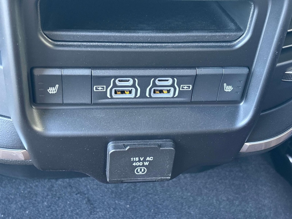 New 2026 Ram 2500 LARAMIE CREW CAB 4X4 6'4 BOX Pickup