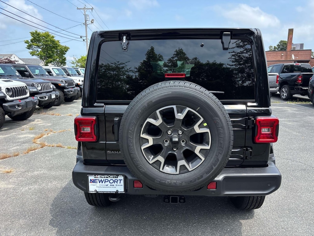 New 2026 Jeep Wrangler 4-DOOR SAHARA Sport Utility