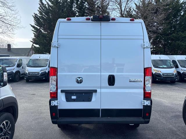 2025 Ram ProMaster 2500 photo 2