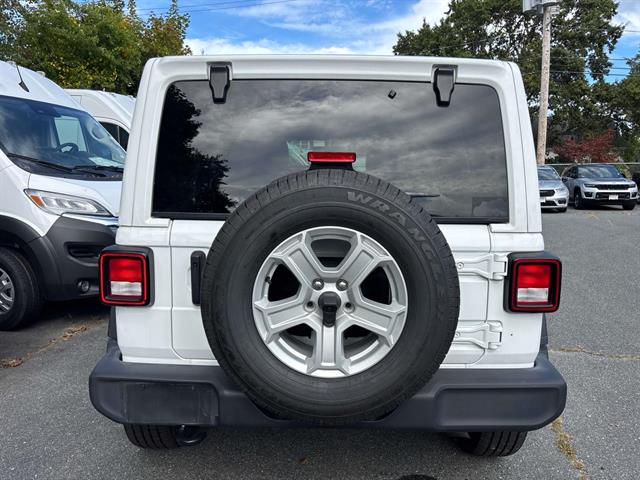 2022 Jeep Wrangler Unlimited Sport S photo 3