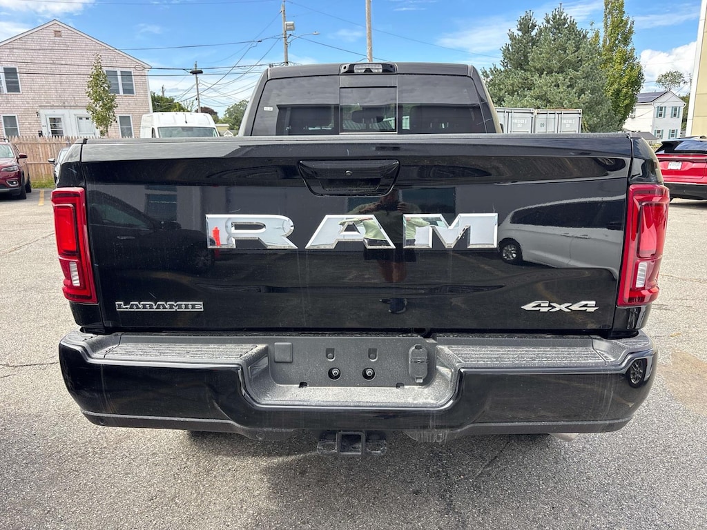 New 2026 Ram 3500 LARAMIE CREW CAB 4X4 Pickup