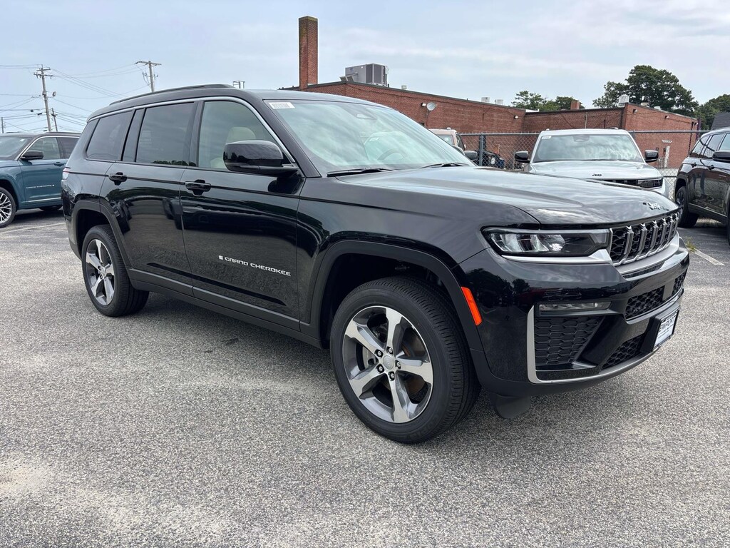 New 2026 Jeep Grand Cherokee L LIMITED 4X4 Sport Utility