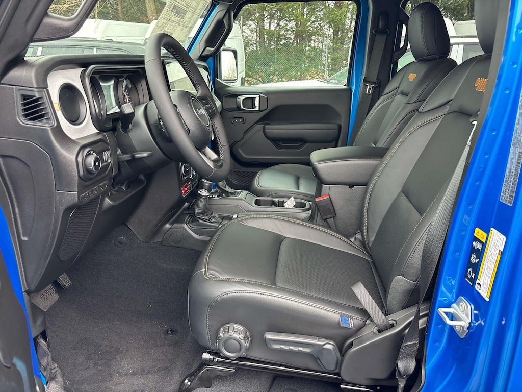 New 2026 Jeep Wrangler 4-DOOR WILLYS Sport Utility