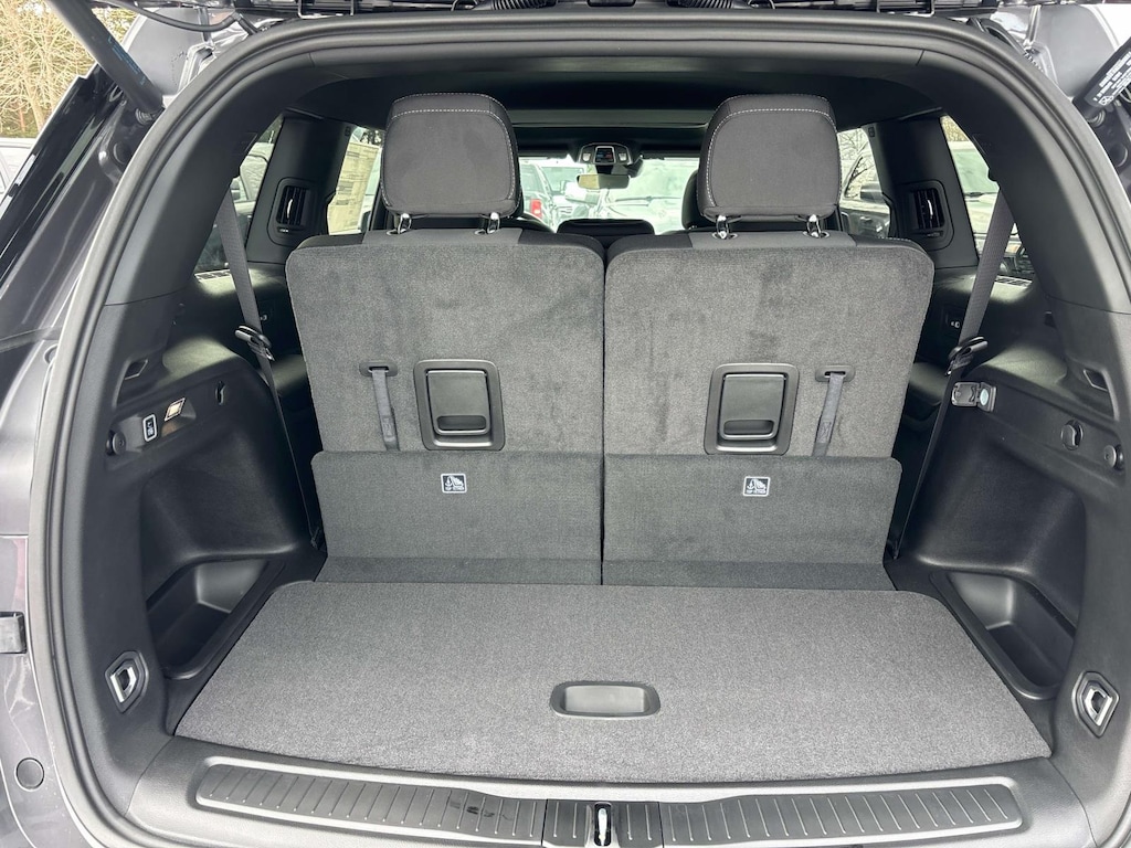 New 2026 Jeep Grand Cherokee L LAREDO X 4X4 Sport Utility