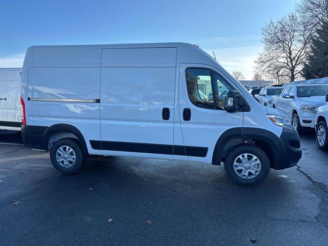 2025 Ram ProMaster 2500 photo 2