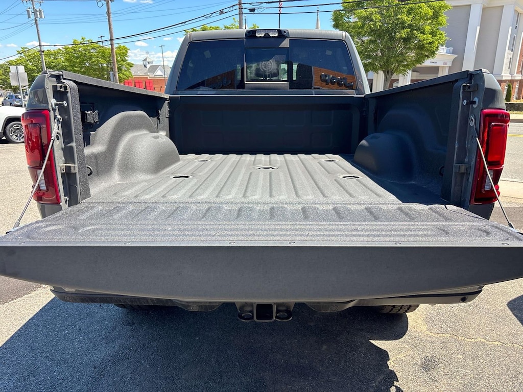 New 2026 Ram 2500 LIMITED CREW CAB 4X4 6'4 BOX Pickup