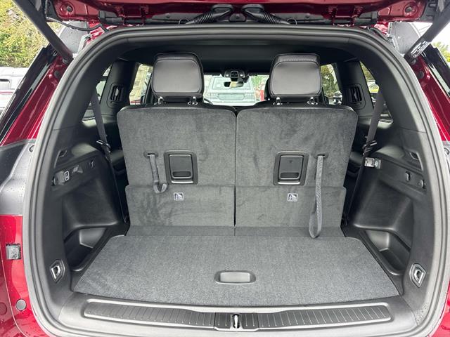 2025 Jeep Grand Cherokee Altitude photo 4