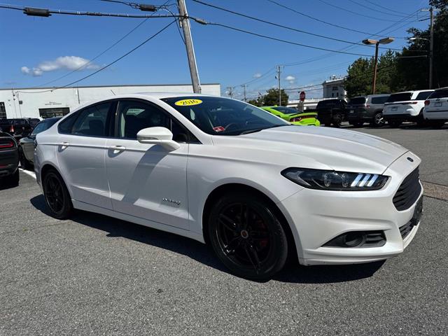 Certified 2016 Ford Fusion Hybrid SE with VIN 3FA6P0LU7GR286420 for sale in Middletown, RI