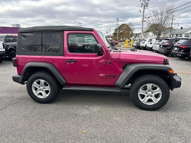 2022 Jeep Wrangler Sport S photo 2