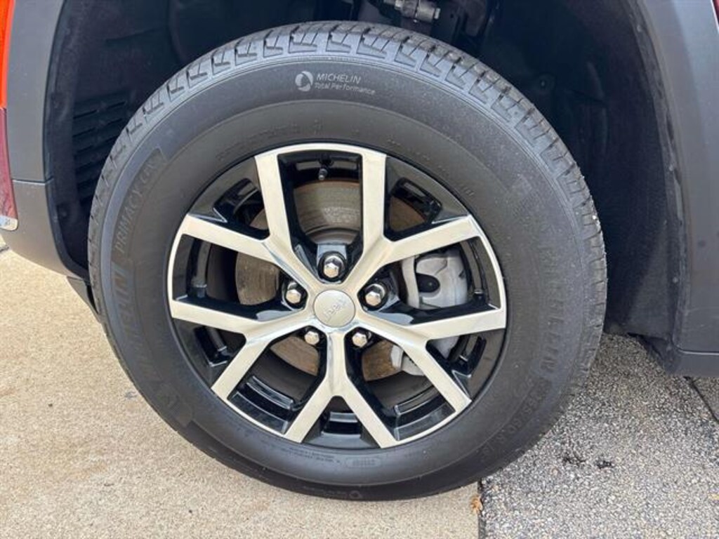 Used 2024 Jeep Grand Cherokee L Limited Sport Utility